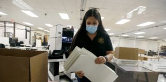 Big Arizona voter turnout brings slow results, few surprises