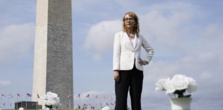 Former Rep. Gabby Giffords tells Congress ‘be bold’ on gun reform