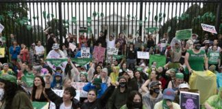 Biden administration: Docs must offer abortion if mom’s life at risk