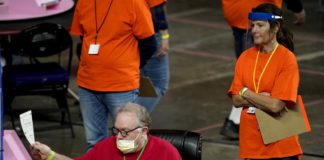 Judge declines to require hand count of Arizona ballots